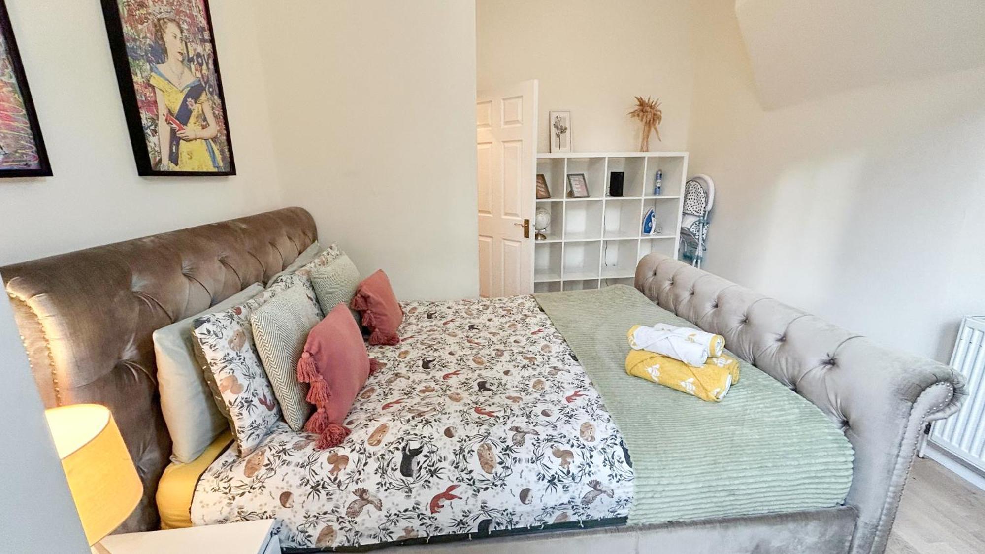 1-Bedroom Flat With Small Garden & Paid Parking In Finsbury Park, Highbury Londres Exterior foto