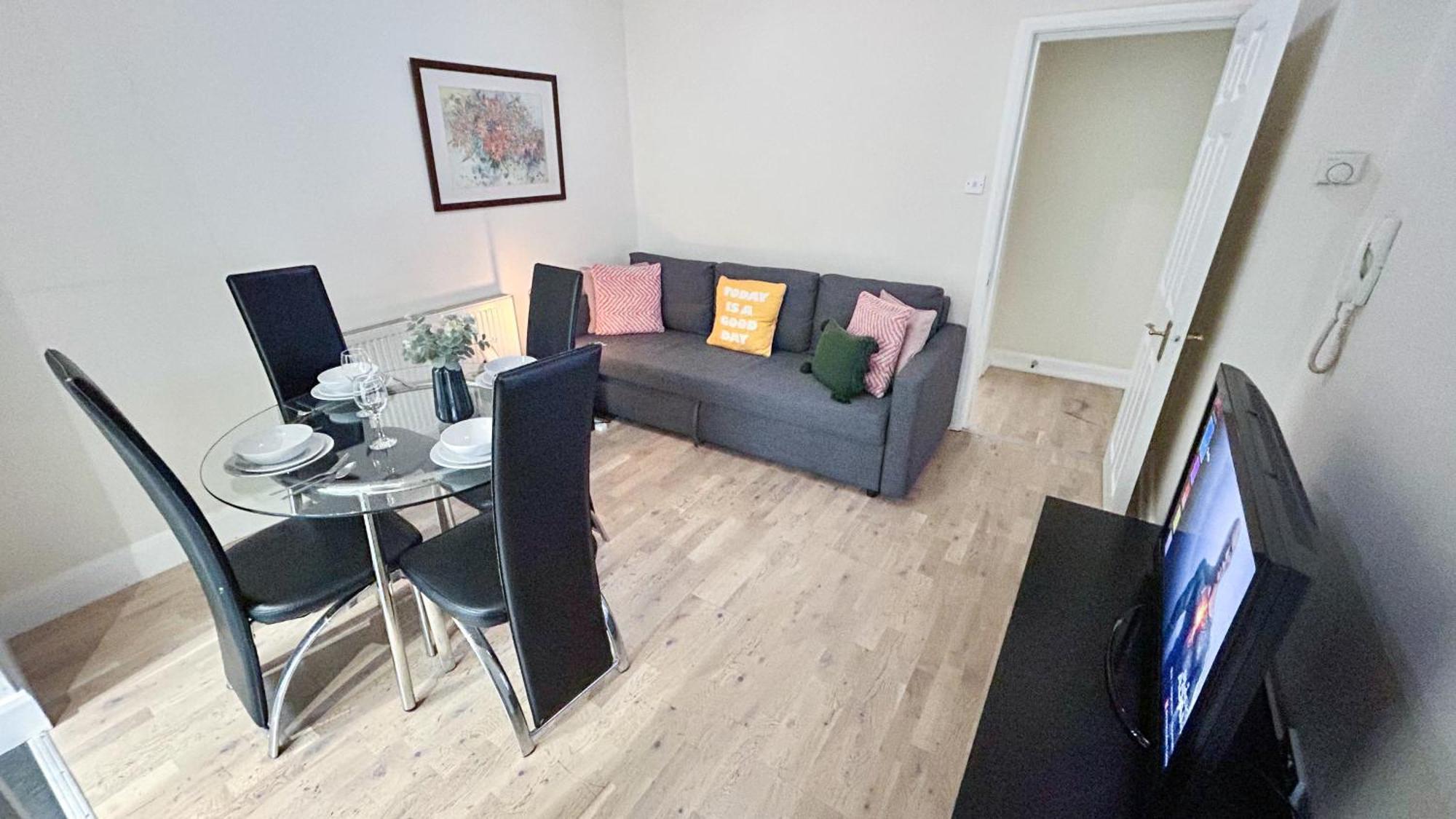 1-Bedroom Flat With Small Garden & Paid Parking In Finsbury Park, Highbury Londres Exterior foto