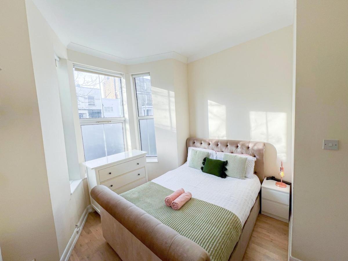 1-Bedroom Flat With Small Garden & Paid Parking In Finsbury Park, Highbury Londres Exterior foto
